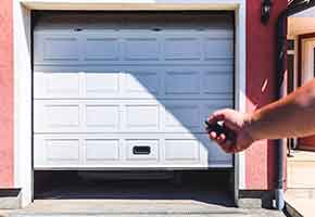 Installation Encino Garage Door